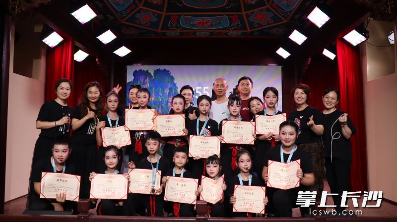集训营结业仪式。