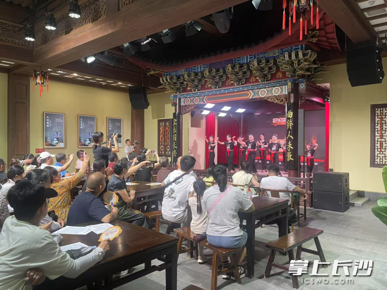 演出现场。 均为通讯员供图