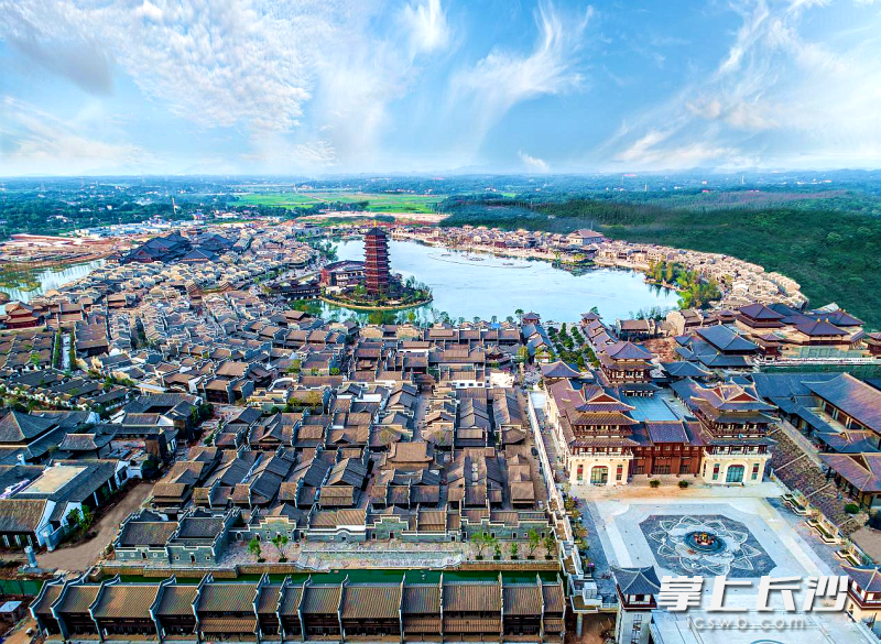 长沙铜官窑国风乐园向全国大学生发出邀约,来这里书写创业传奇。均为园区供图 长沙铜官窑国风乐园向全国大学生发出邀约,来这里书写创业传奇。均为园区供图