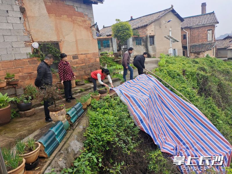 治理前的七十梯地质灾害监测点。 受访者供图