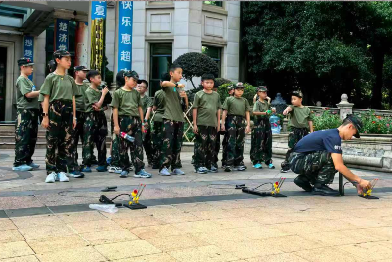 东恒社区举办军事主题夏令营。通讯员供图