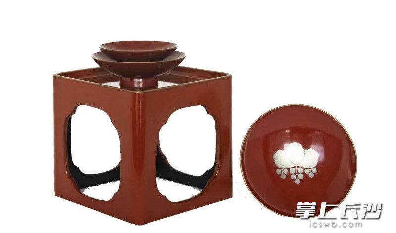 展品。