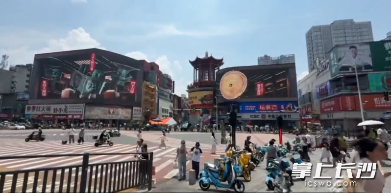 五一商圈裸眼3D大屏等你打卡。均为长沙市文旅广电局 供图