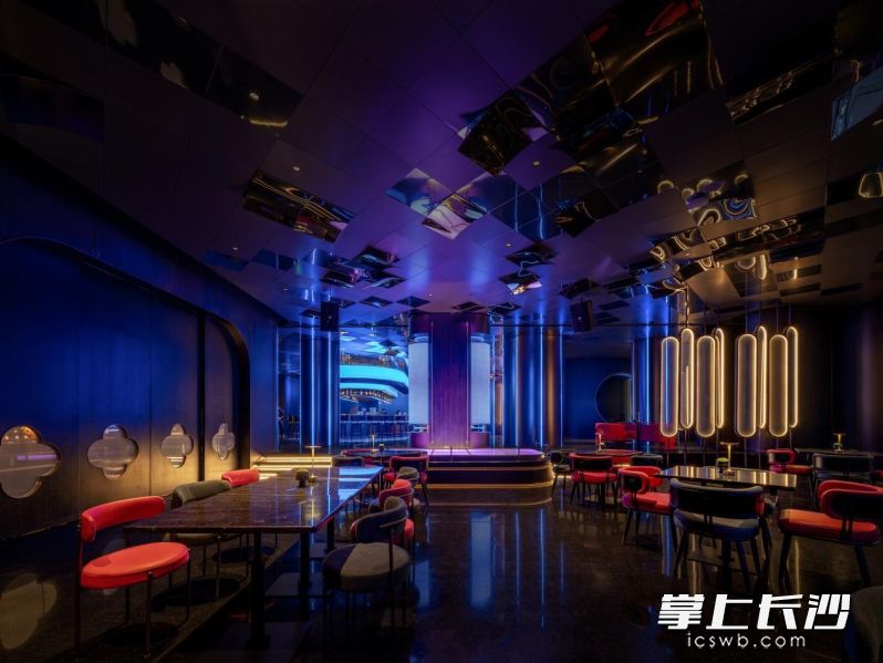 餐厅兼剧场环境 均为主办方供图