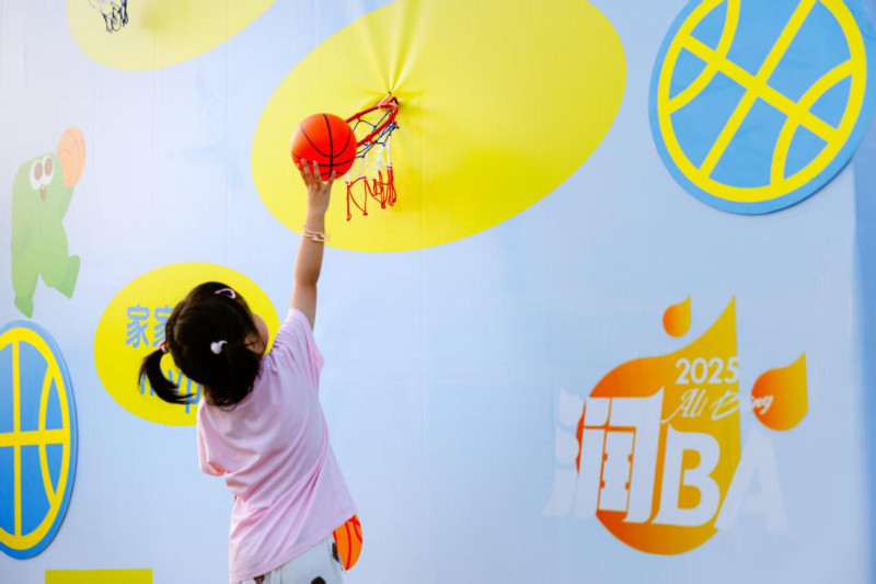 本次活动中，业主们广泛参与。