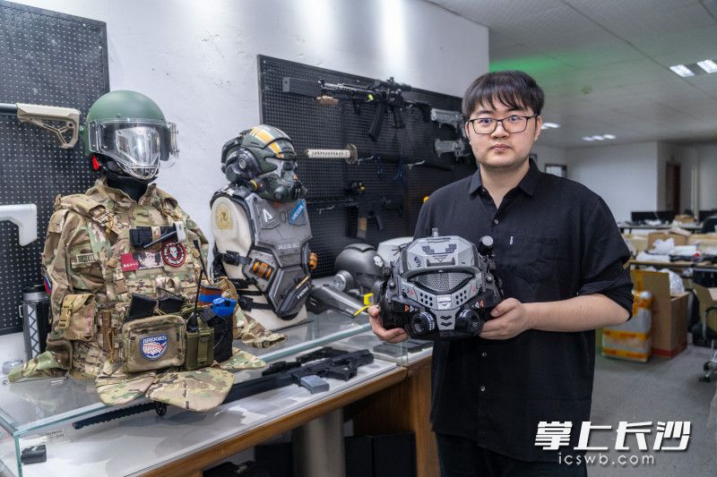00后大学生庄睿打造湖南火灵公司，用3D打印前沿技术结合“中国智造”成本优势为全球玩家圆梦。 除另注明外均为长沙晚报全媒体记者周数邑摄