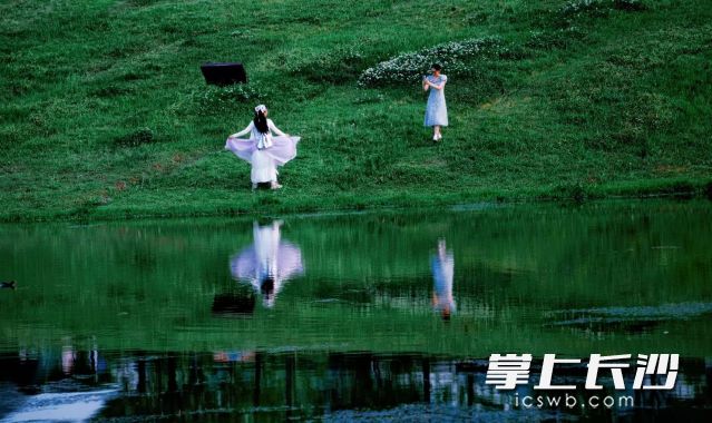 9月1日雷阵雨同学抢先“报到”，长沙暂时退出湖南“高温朋友圈”。  长沙晚报全媒体记者 舒元臻摄