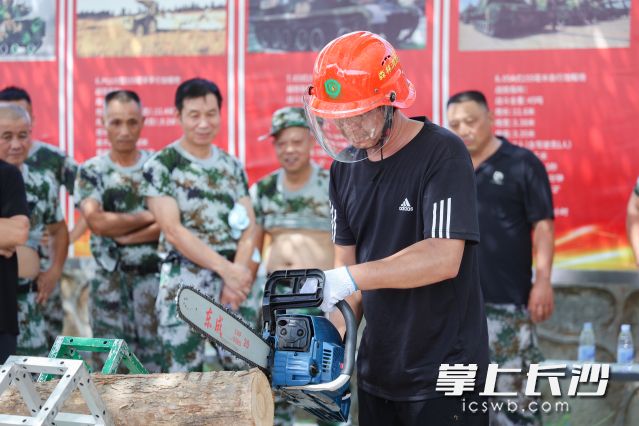 参训人员进行实际操作。