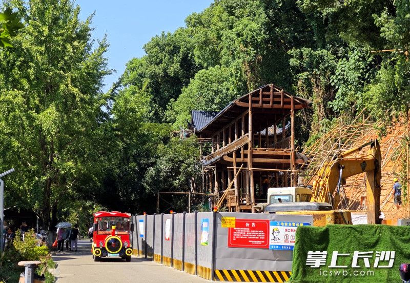 修复工程预计在10月下旬完成。