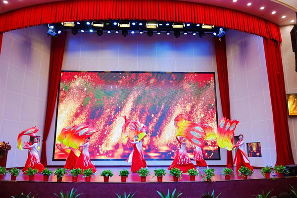 开幕式舞蹈表演