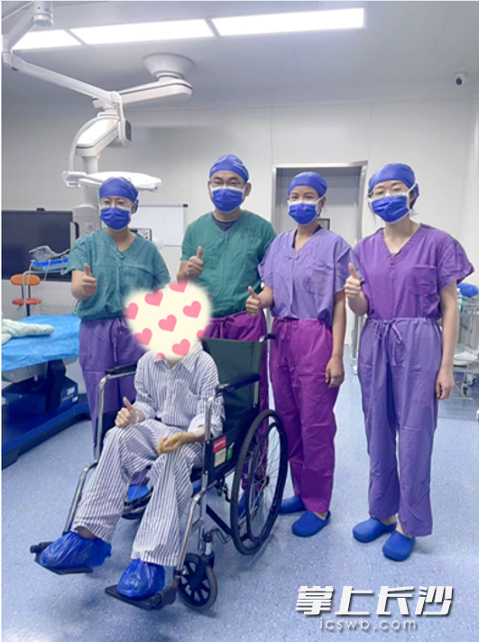 医生为患儿成功搭建安全可靠的血液透析“生命线”，以摆脱高风险导管，开启规律高效的透析治疗。通讯员供图