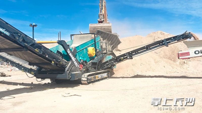 SP1845SHHD重型筛分站正在作业。 SP1845SHHD重型筛分站正在作业。