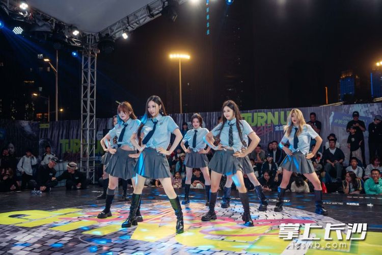 WGirl女团全新亮相。 WGirl女团全新亮相。