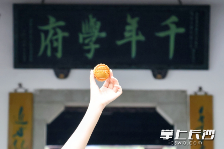 属于千年学府的独有中式浪漫。