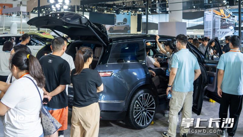 全新ES8的火爆有望为蔚来的四季度冲刺送上完美助攻。
