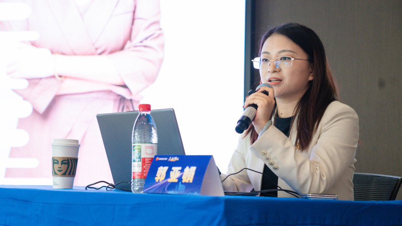 本次培训特邀湖南正湘律师事务所律师郭亚娟现场授课。 本次培训特邀湖南正湘律师事务所律师郭亚娟现场授课。