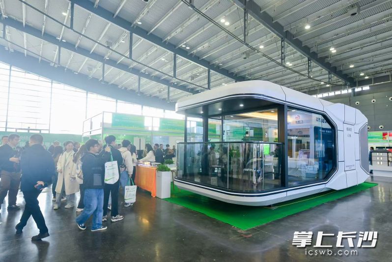 农房展现场图片。 农房展现场图片。