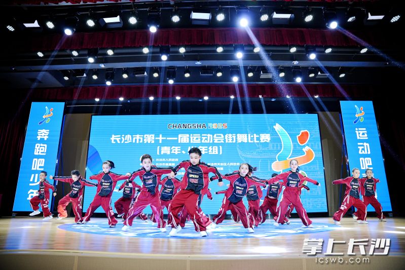 5月10日,市运会街舞比赛(青年、少年组)在湖南师大附中双语实验学校北校区开赛。 5月10日,市运会街舞比赛(青年、少年组)在湖南师大附中双语实验学校北校区开赛。