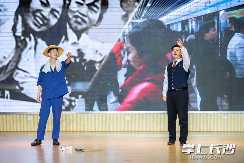 2025年长沙市《就认这个理》“理论+文艺”宣讲比赛决赛举行。 均为长沙晚报通讯员张寅宇供图 2025年长沙市《就认这个理》“理论+文艺”宣讲比赛决赛举行。 均为长沙晚报通讯员张寅宇供图