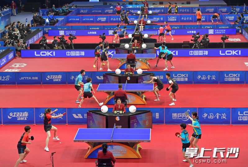 2024赛季乒超联赛第一阶段比赛在长沙举行，赛事累计吸引7万余人现场观赛。长沙晚报全媒体记者 王志伟 摄