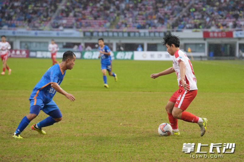 你攻我防。 你攻我防。