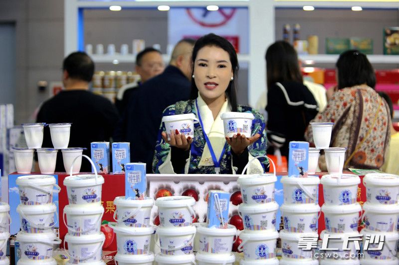 西藏老酸奶。 西藏老酸奶。