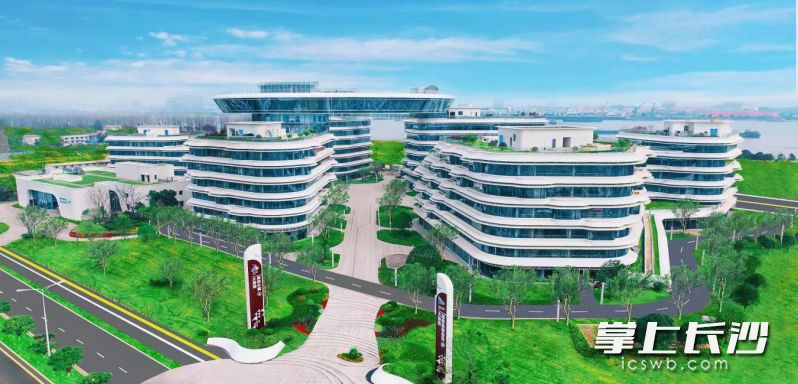 大泽湖海归小镇·湘商总部基地研发中心。