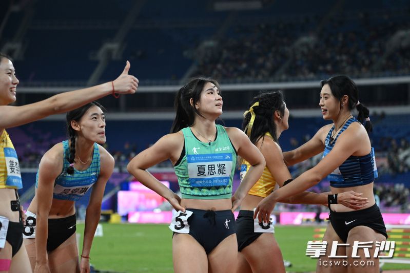 湖南选手夏思凝在赛后。