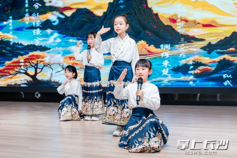 孩子们主动亲近非遗、理解非遗、传播非遗。