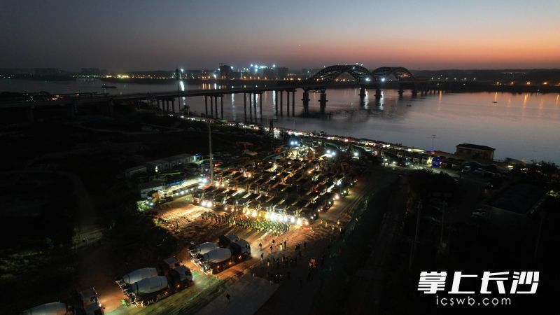 各参建单位正以“开局即冲刺”的奋进姿态，全速推进工程建设。