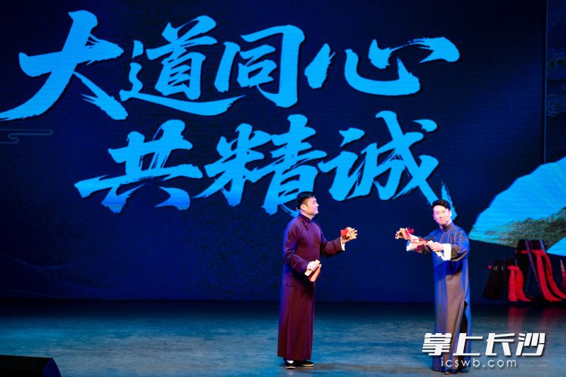 展演形式丰富、演绎生动、精彩纷呈。