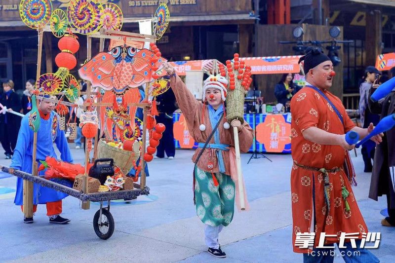 2025年湖南“非遗六进”系列宣传展示活动举行。均为主办方供图 2025年湖南“非遗六进”系列宣传展示活动举行。均为主办方供图