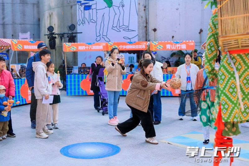 现场可逛、可玩、可体验。 现场可逛、可玩、可体验。