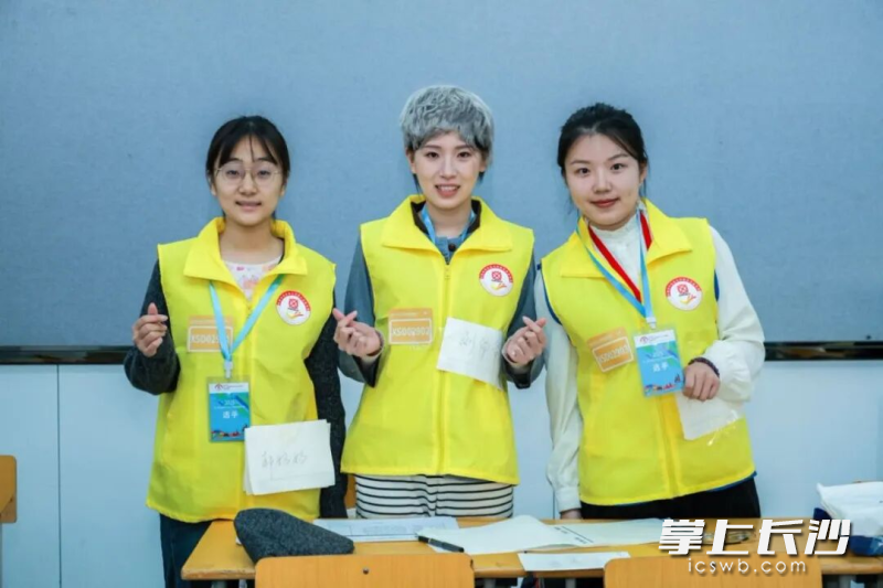 以赛促学、以赛促训,学生们在竞赛中技能得以提升。 以赛促学、以赛促训,学生们在竞赛中技能得以提升。