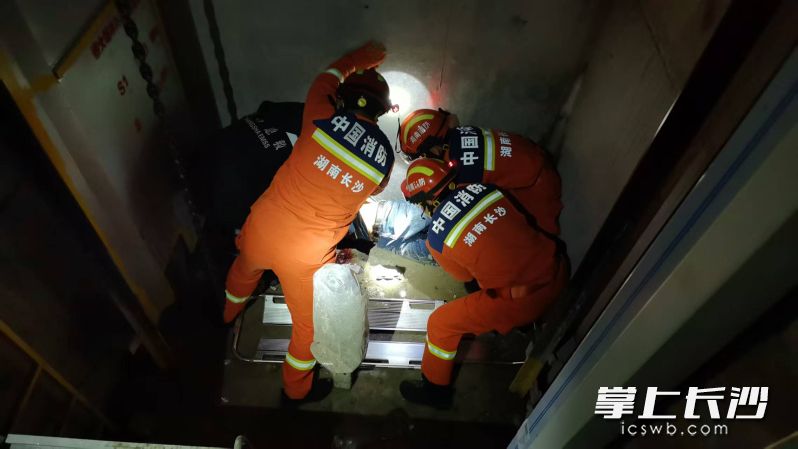 救援现场。 通讯员供图 救援现场。 通讯员供图