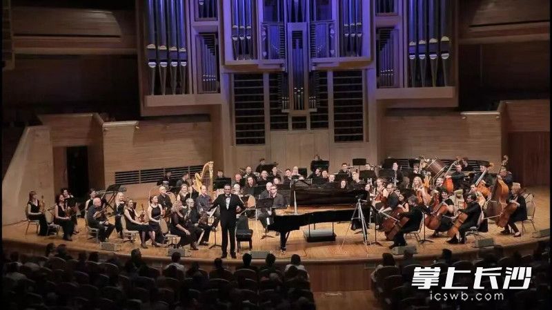 莫斯科国立古典交响乐团。