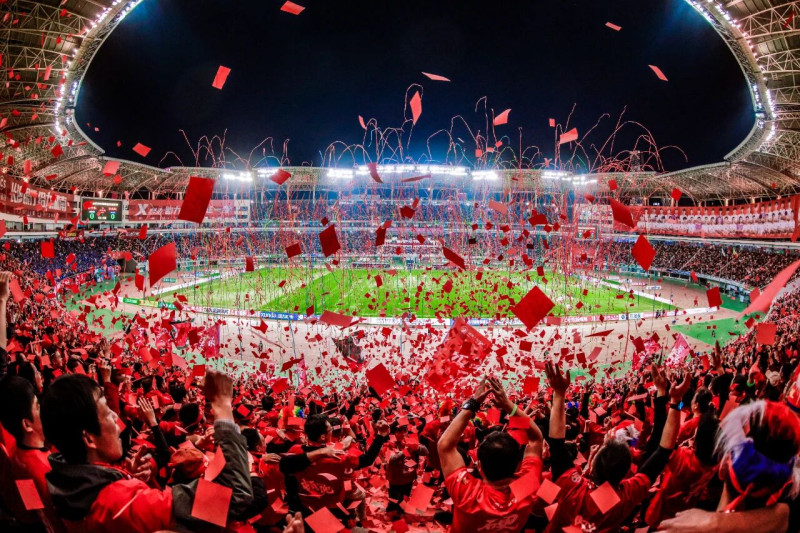 12月14日，“湘超”淘汰赛四分之一决赛进行。当晚，长沙队2比0击败岳阳队，杀入四强。图源：博森体育