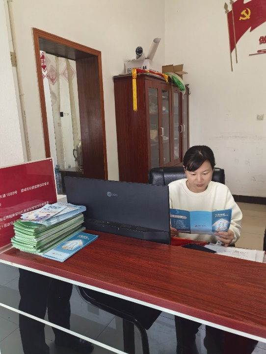 该行以生动形式普及存款保险知识，实现“线上+线下”宣传联动。