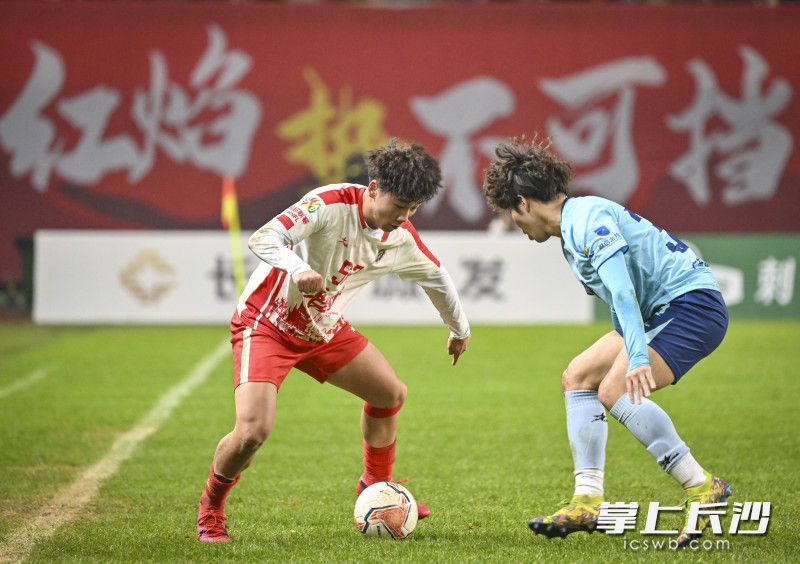 长沙队李悦宁带球突破。 均为长沙晚报全媒体记者余劭劼摄