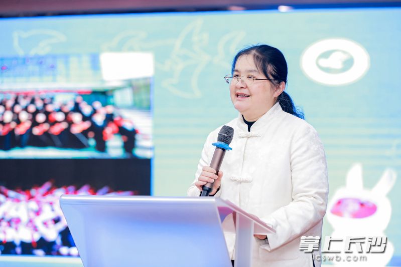 砂子塘小学党总支书记李臻详细介绍了未来路径。