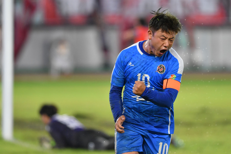 周琛崴在对阵张家界队的比赛中庆祝进球。长沙晚报全媒体记者 王志伟 摄