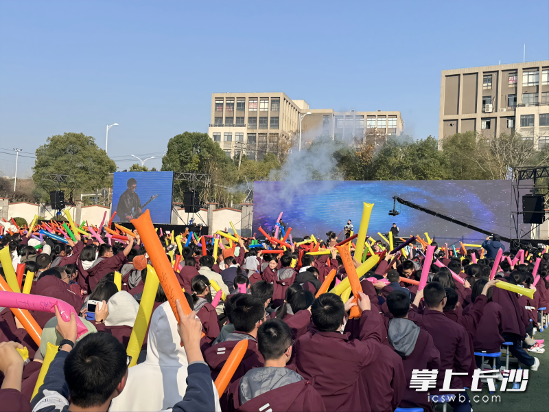 活动现场,气氛热烈。 通讯员 刘佳妮 摄 活动现场,气氛热烈。 通讯员 刘佳妮 摄