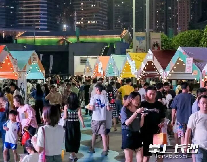 一场可触、可品、可藏、可赏的沉浸式跨年文化盛宴。均为长沙非遗馆 供图