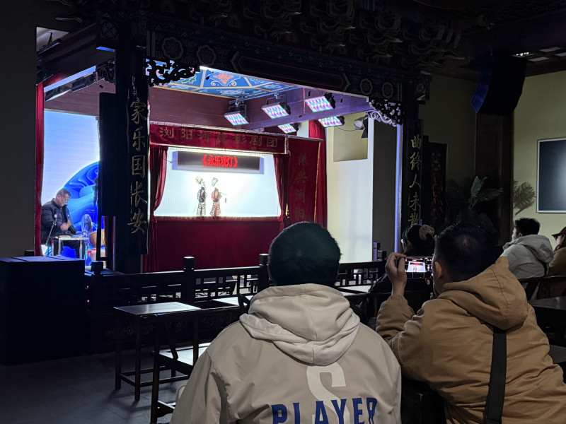 长沙非遗馆内的皮影戏演出。长沙非遗馆供图
