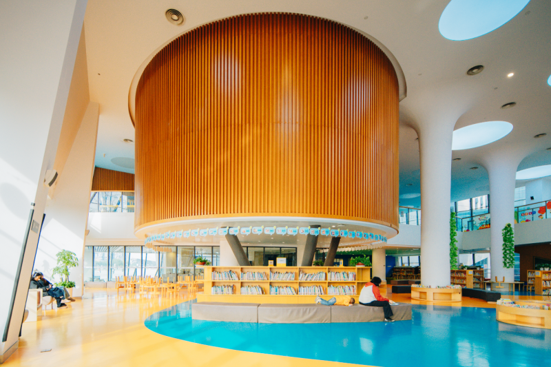 长沙图书馆三楼青少年阅览室 均为长图 供图