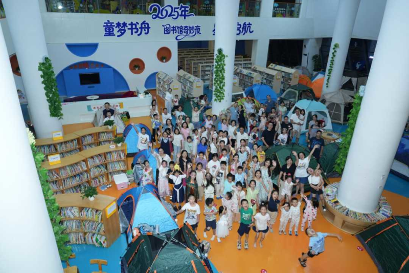 长沙图书馆“图书馆奇妙夜” 均为长图 供图