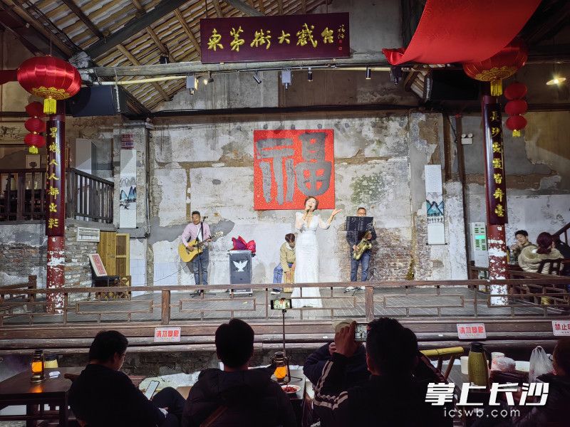 “时光”新年音乐会现场。