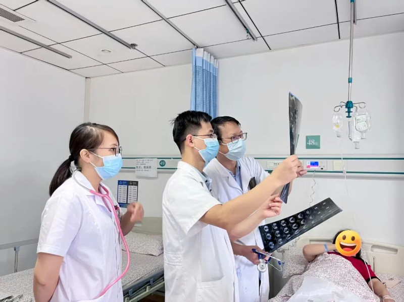 以紧密型医联体为抓手推进医疗服务能力整体提升。 以紧密型医联体为抓手推进医疗服务能力整体提升。