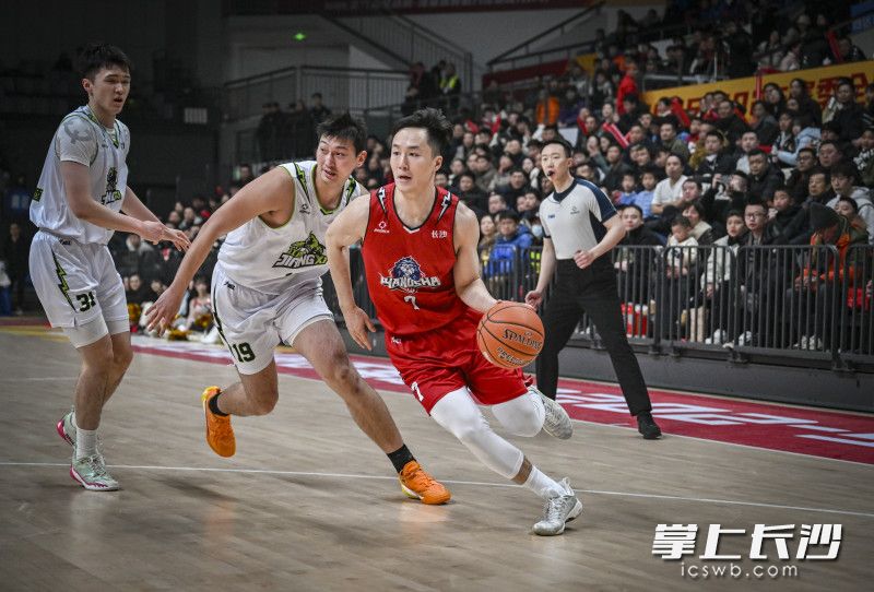 刘剑阁突入内线。