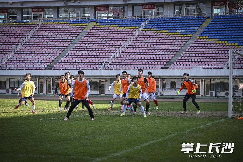 对抗赛现场。 均为长沙晚报全媒体记者余劭劼摄